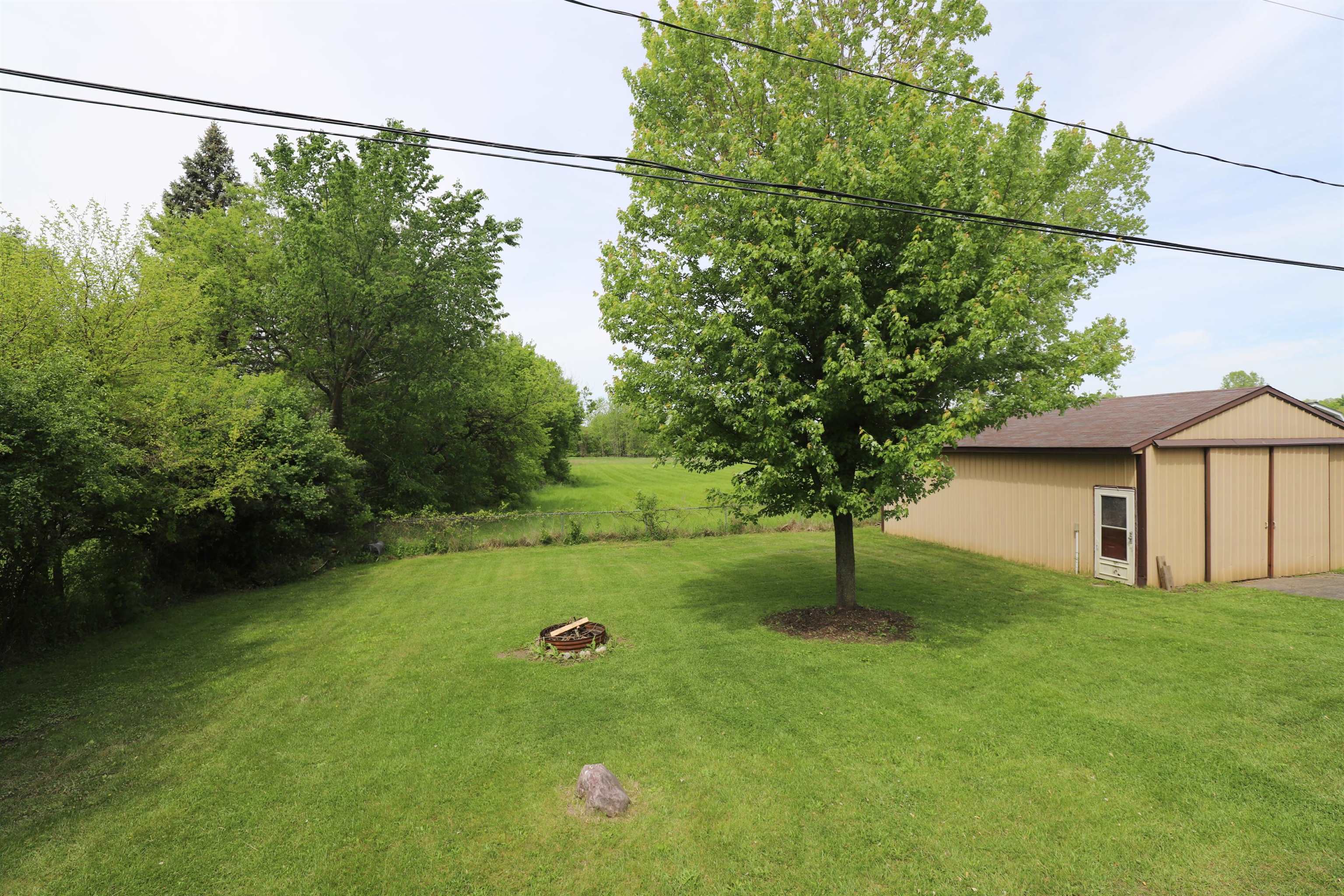 1029 North Linden Road Flint, MI 48532 - Photo 19 of 30 50176314-0aa28e8c-06bd-45cf-99bd-6caa4ca18cc9.JPG