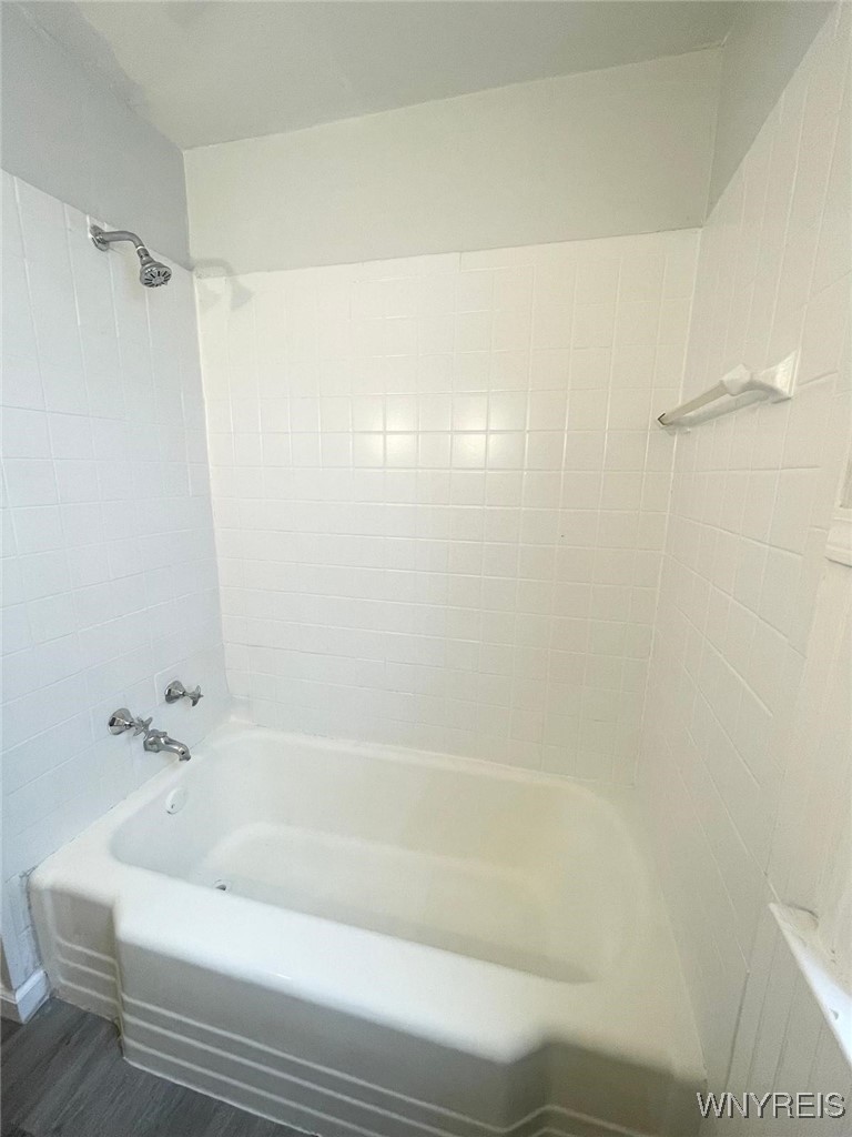 1176 Tonawanda Street Buffalo, NY 14207 - Photo 11 of 36