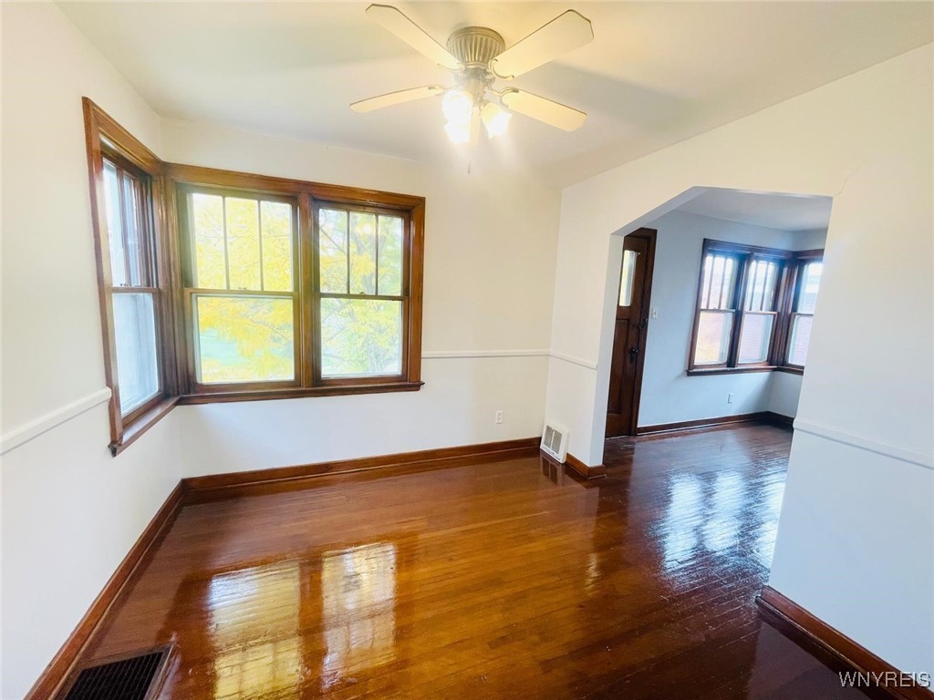 1176 Tonawanda Street Buffalo, NY 14207 - Photo 18 of 36