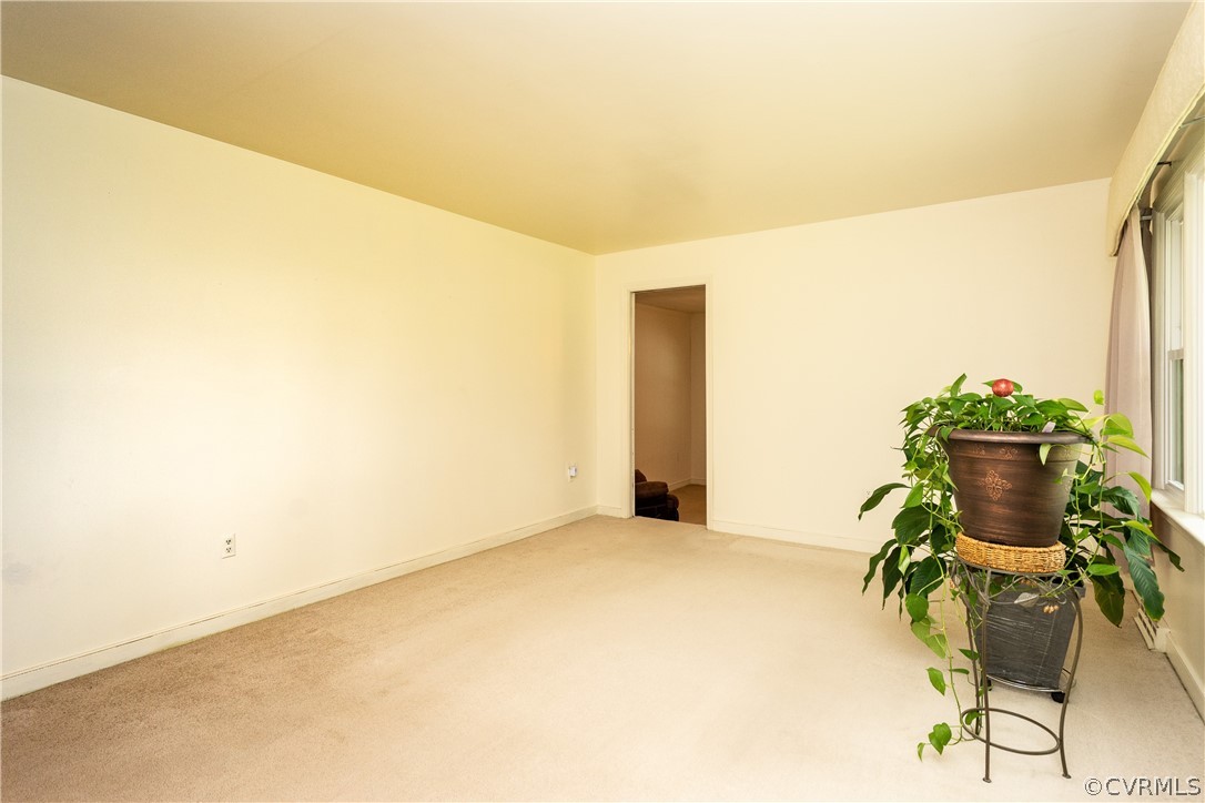 7523 Conifer Road North Chesterfield, VA 23237 - Photo 4 of 26 Gallery Image 4
