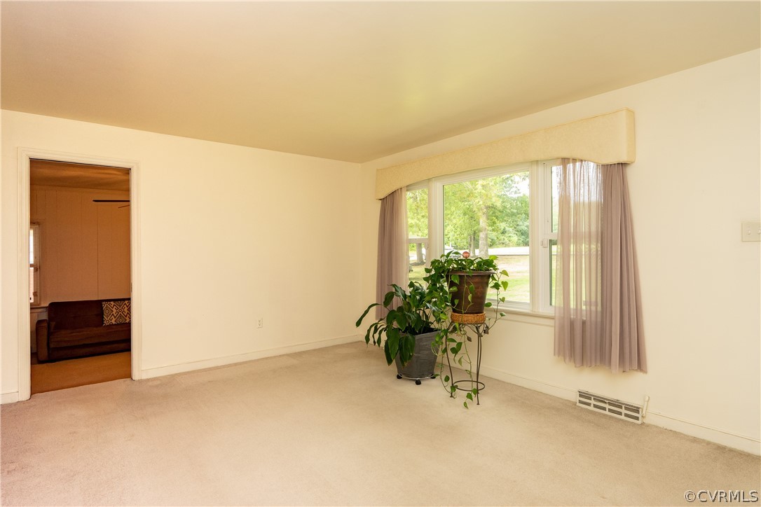7523 Conifer Road North Chesterfield, VA 23237 - Photo 5 of 26 Gallery Image 5