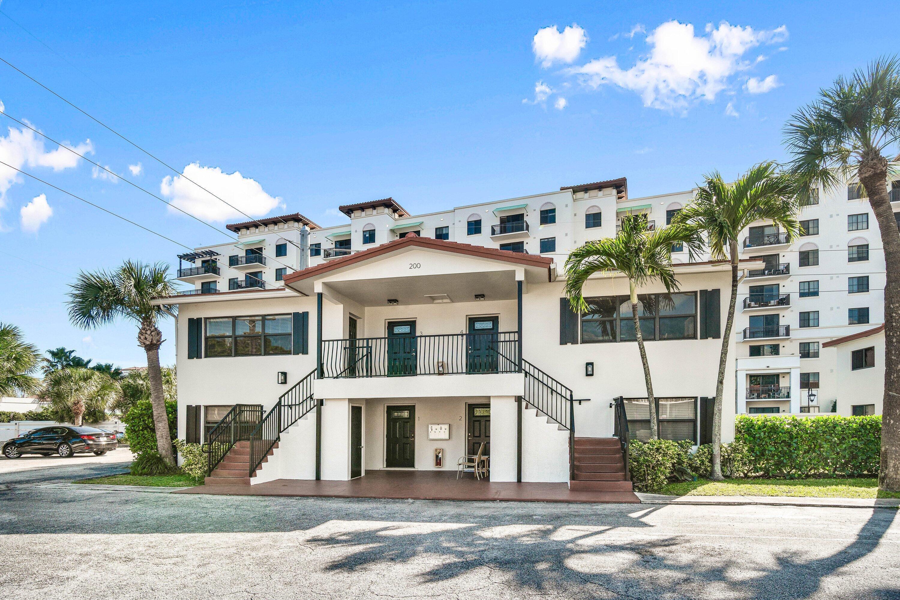 200 Southwest 7th Street, Unit 3 Boca Raton, FL 33432 - Photo 1 of 34 Renovated building