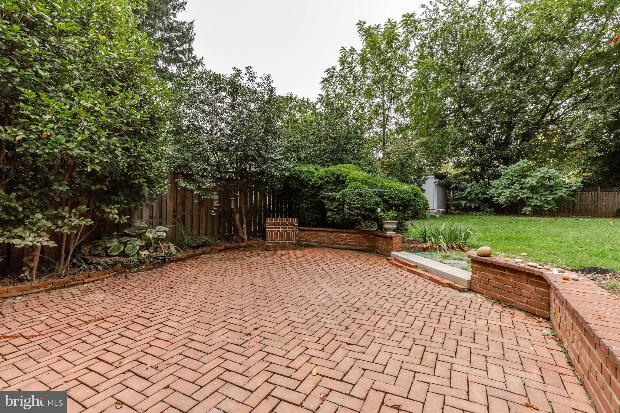 3636 Appleton Street Northwest Washington, DC 20008 - Photo 6 of 84