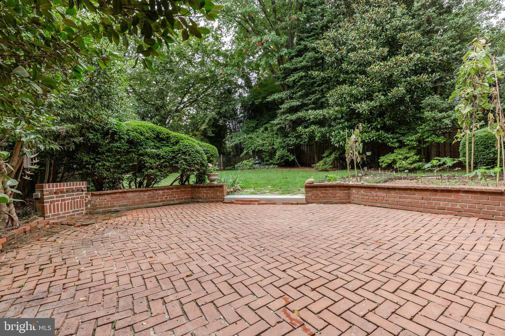 3636 Appleton Street Northwest Washington, DC 20008 - Photo 7 of 84