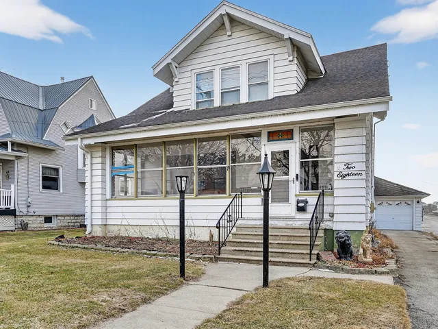 $149,900 | 218 Lincoln Highway, Dixon, IL 61021