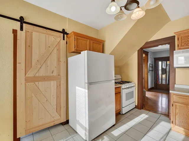 $149,900 | 218 Lincoln Highway, Dixon, IL 61021