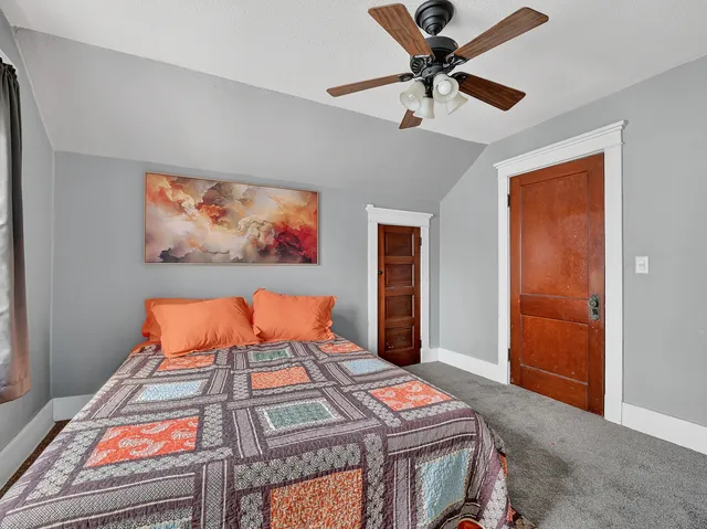 $149,900 | 218 Lincoln Highway, Dixon, IL 61021