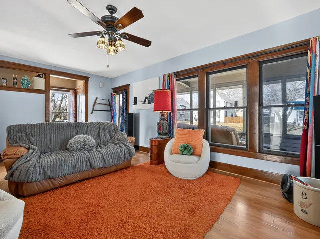 $149,900 | 218 Lincoln Highway, Dixon, IL 61021