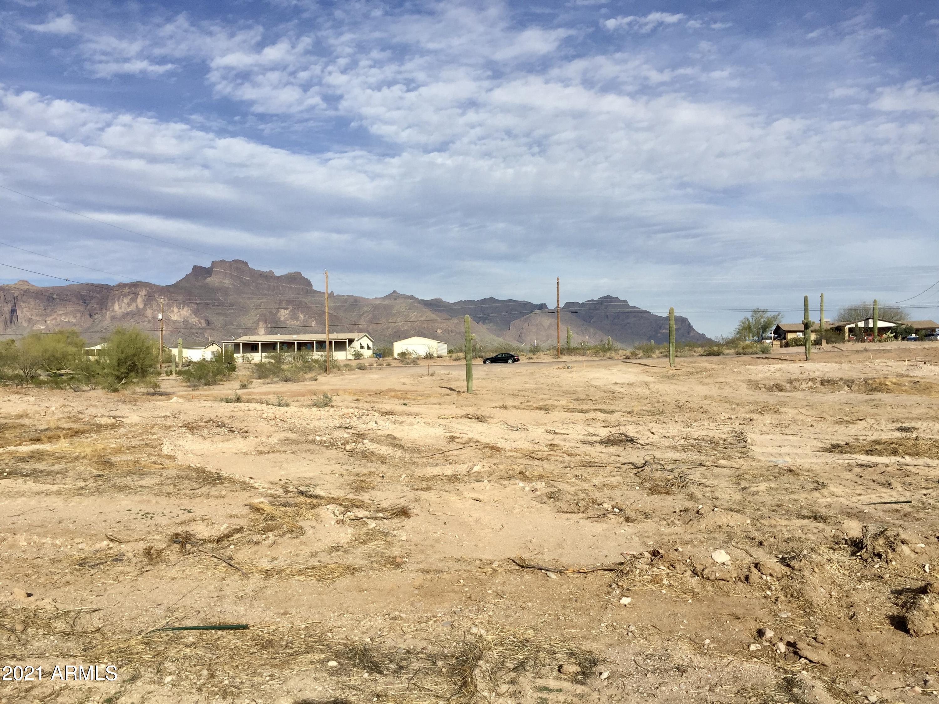 546 South Starr Road Apache Junction, AZ 85119 - Photo 2 of 27 IMG_5526