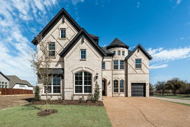 $869,795 | 7634 Kiowana Court, Grand Prairie, TX 75054
