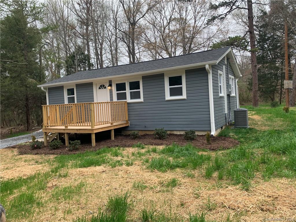 4477 Cureton Ferry Road Catawba, SC 29704 - Photo 2 of 20 a view of a house with a yard