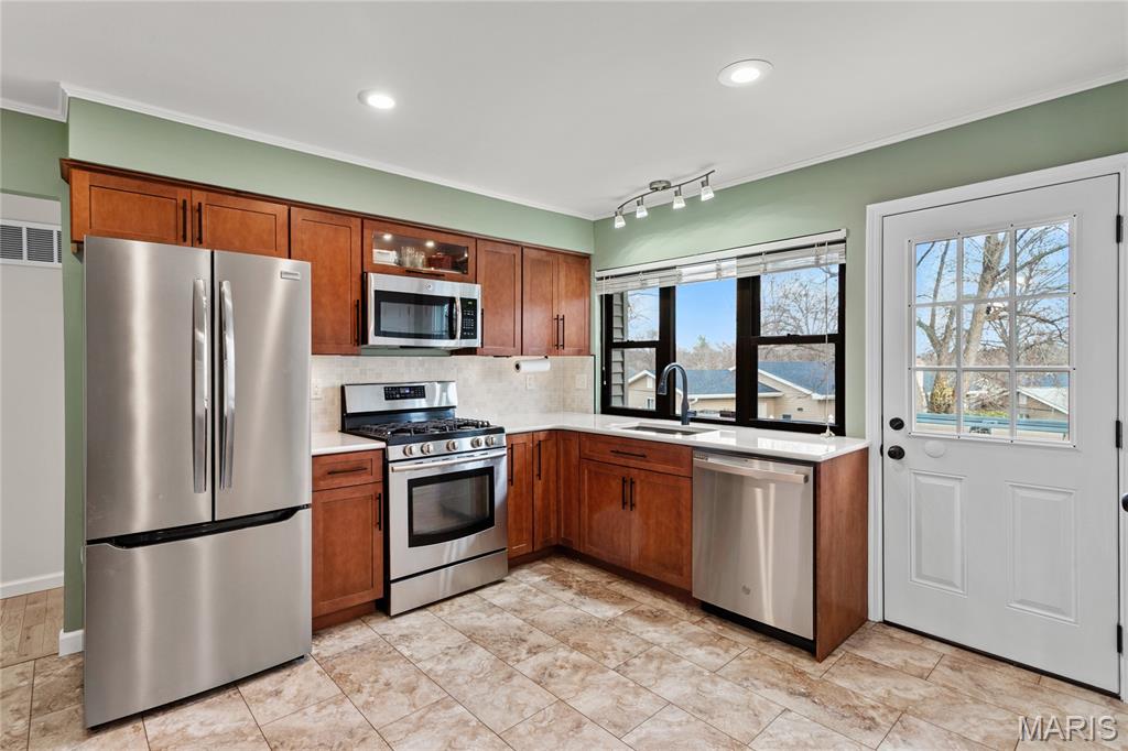 318 Statewood Drive Ballwin, MO 63021 - Photo 17 of 45