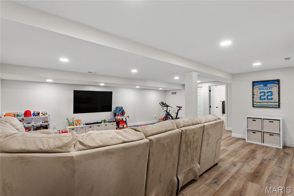 318 Statewood Drive Ballwin, MO 63021 - Photo 29 of 45