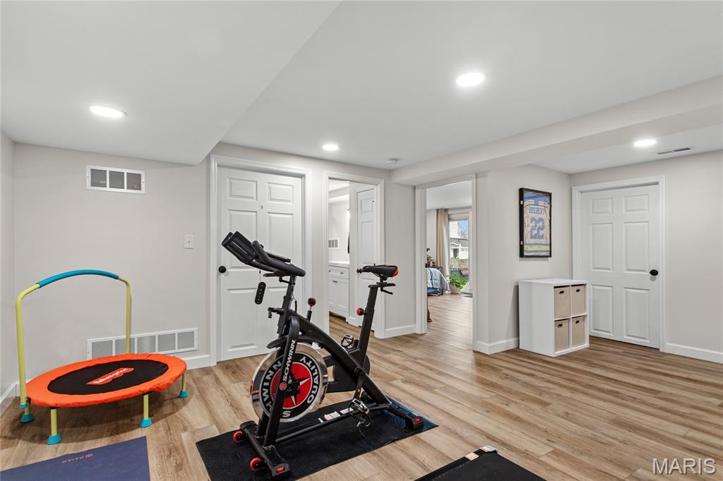 318 Statewood Drive Ballwin, MO 63021 - Photo 33 of 45