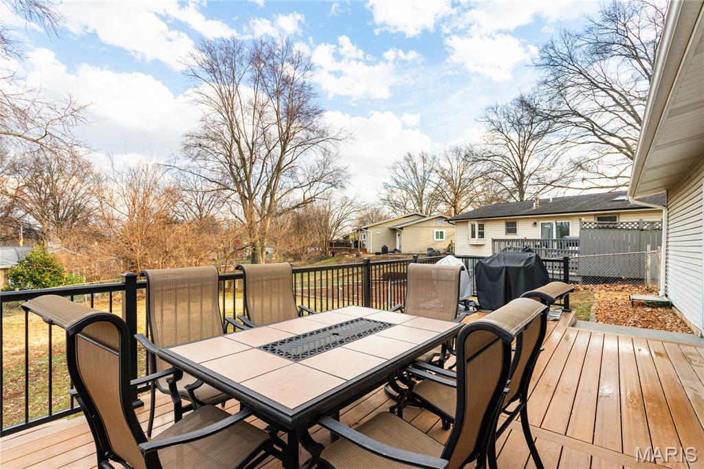 318 Statewood Drive Ballwin, MO 63021 - Photo 42 of 45