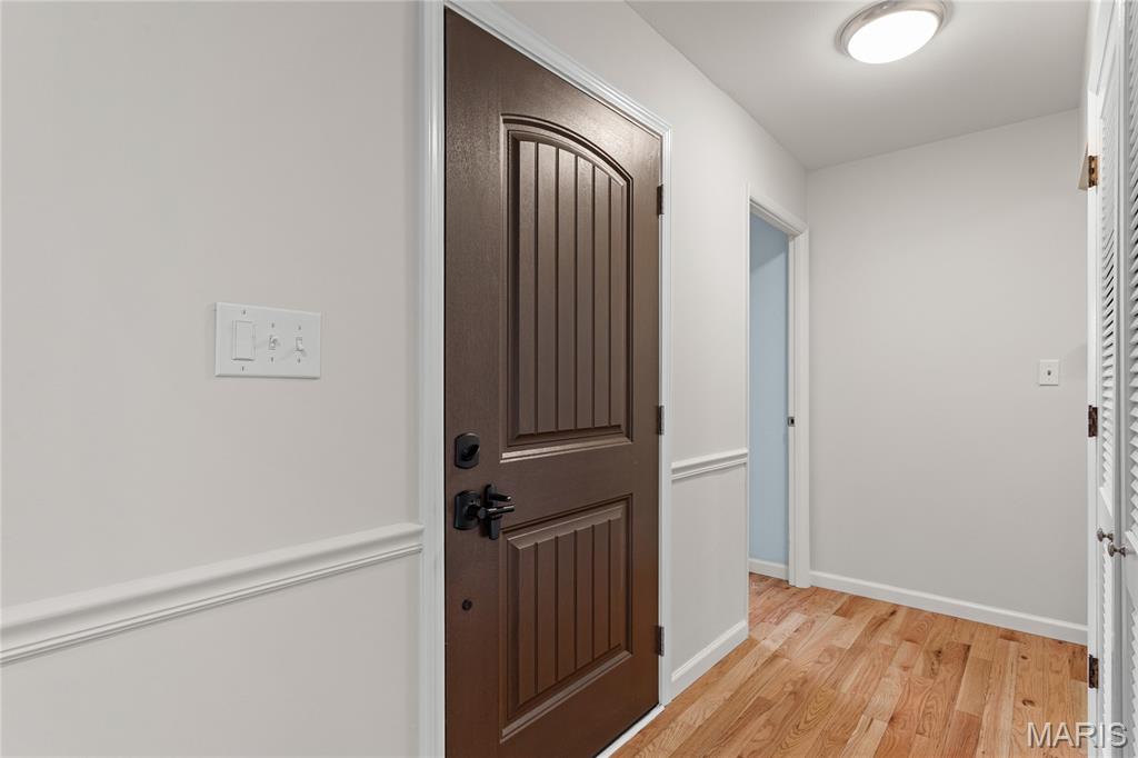 318 Statewood Drive Ballwin, MO 63021 - Photo 5 of 45