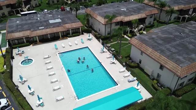 $1,690 | 7091 Golf Colony 203 Ct Lake, Unit 203, Lake Worth, FL 33467