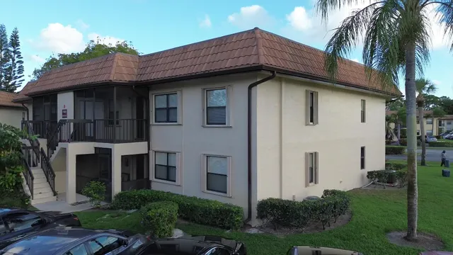 $1,690 | 7091 Golf Colony 203 Ct Lake, Unit 203, Lake Worth, FL 33467