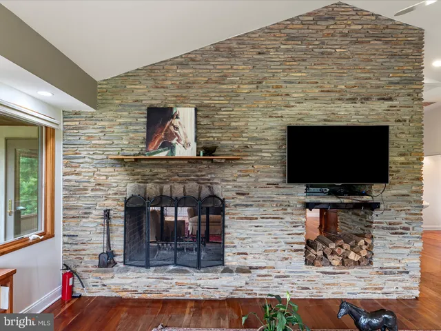 $1,849,999 | 3959 Cobbler Mountain Road, Delaplane, VA 20144