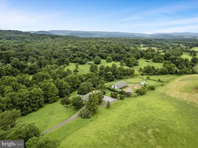 $1,850,000 | 3959 Cobbler Mountain Road, Delaplane, VA 20144