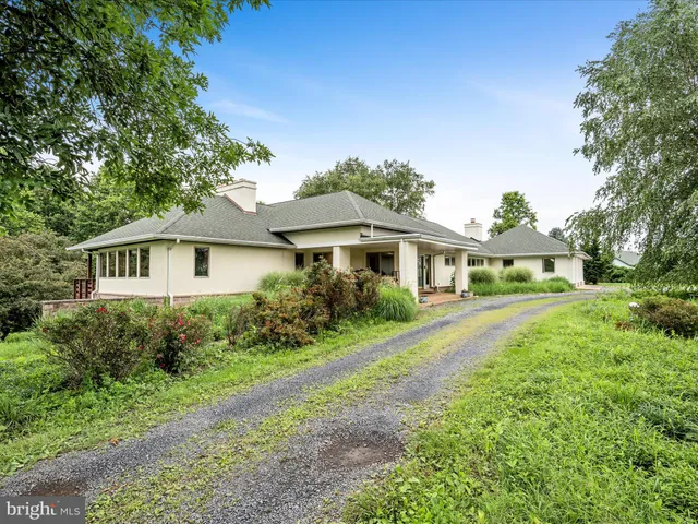 $1,850,000 | 3959 Cobbler Mountain Road, Delaplane, VA 20144