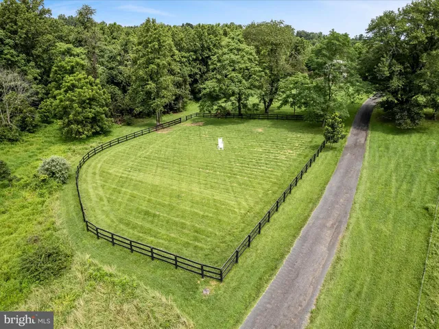 $1,850,000 | 3959 Cobbler Mountain Road, Delaplane, VA 20144