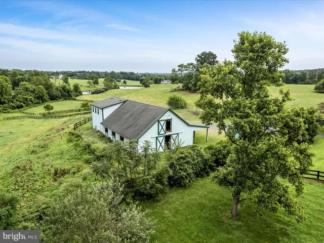 $1,850,000 | 3959 Cobbler Mountain Road, Delaplane, VA 20144