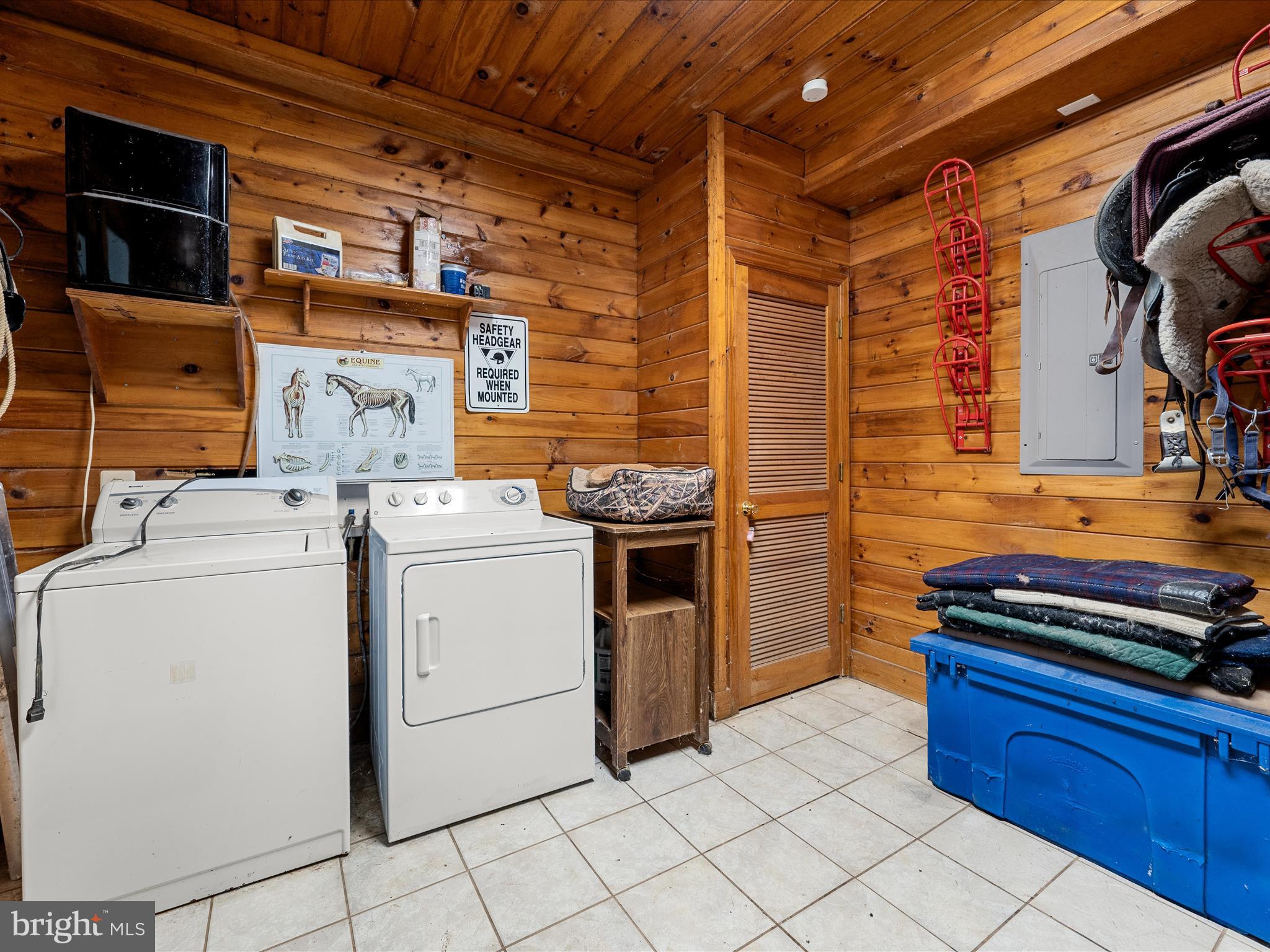 3959 Cobbler Mountain Road Delaplane, VA 20144 - Photo 74 of 106 a utility room with dryer and washer