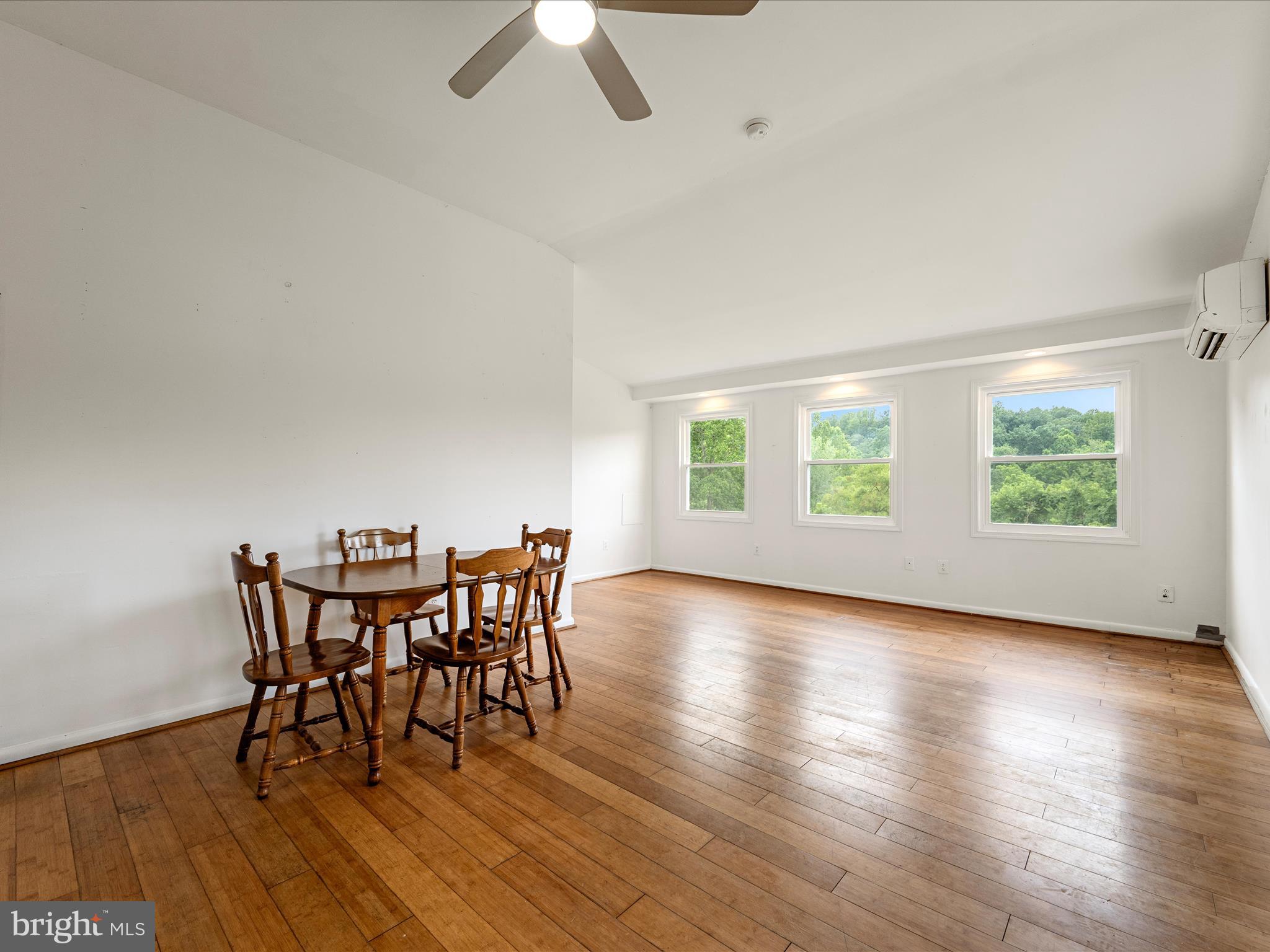 3959 Cobbler Mountain Road Delaplane, VA 20144 - Photo 79 of 106 Apartment