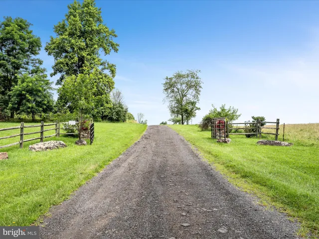 $1,850,000 | 3959 Cobbler Mountain Road, Delaplane, VA 20144