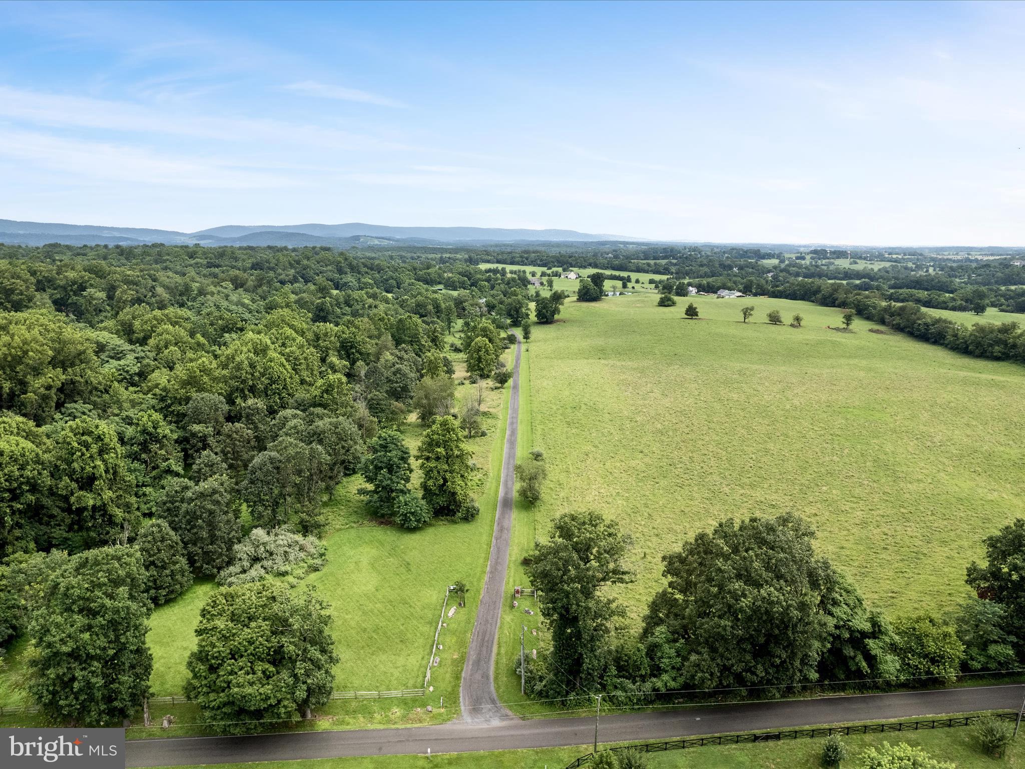 3959 Cobbler Mountain Road Delaplane, VA 20144 - Photo 100 of 106 an aerial view of ocean and trees