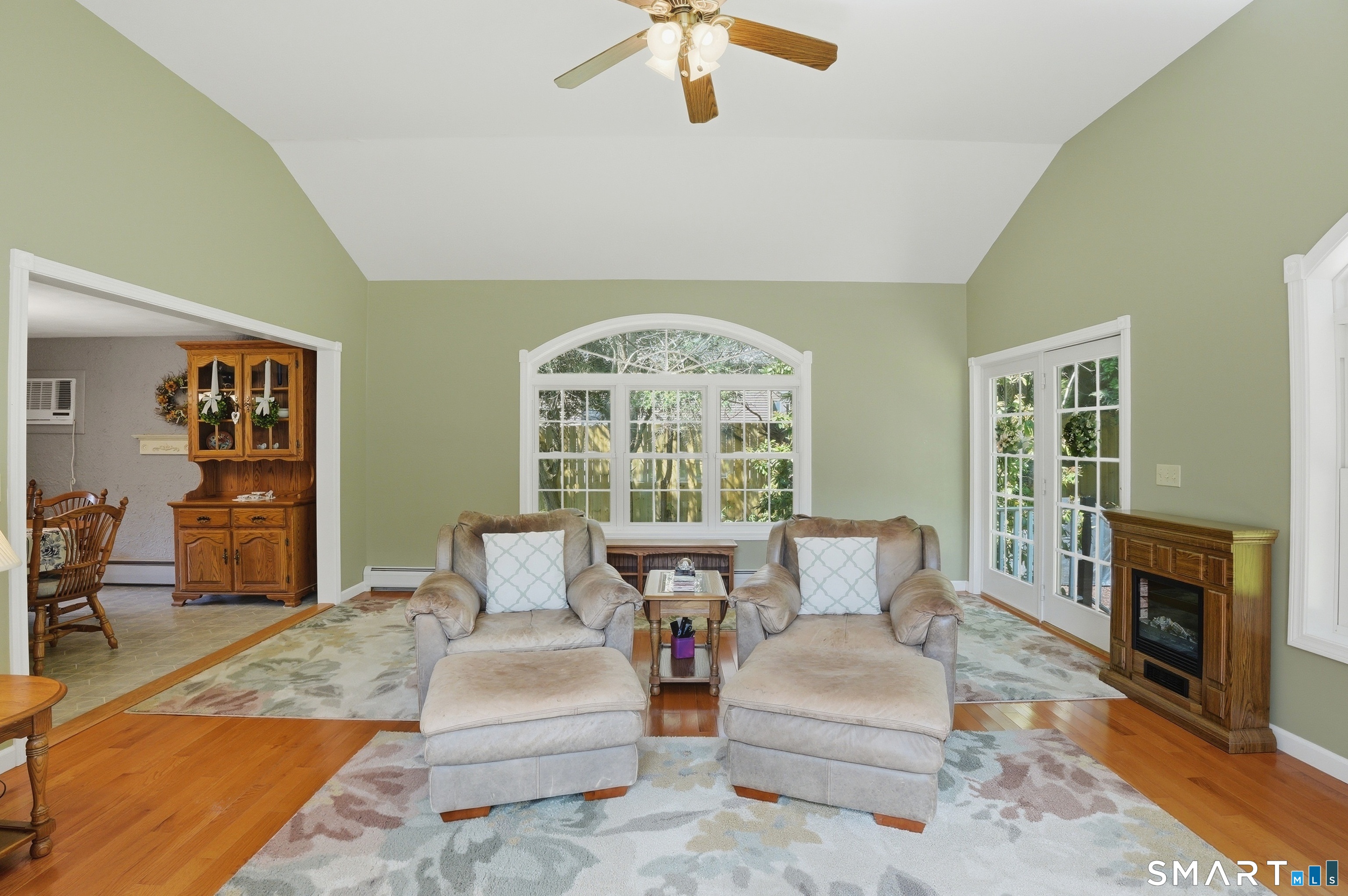 425 Sonstrom Road Bristol, CT 06010 - Photo 6 of 32