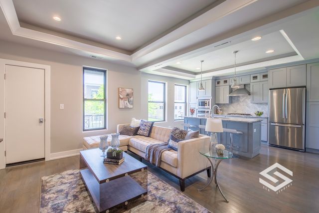 $229,900 | 5010 South Prairie Avenue, Unit 2S, Chicago, IL 60615