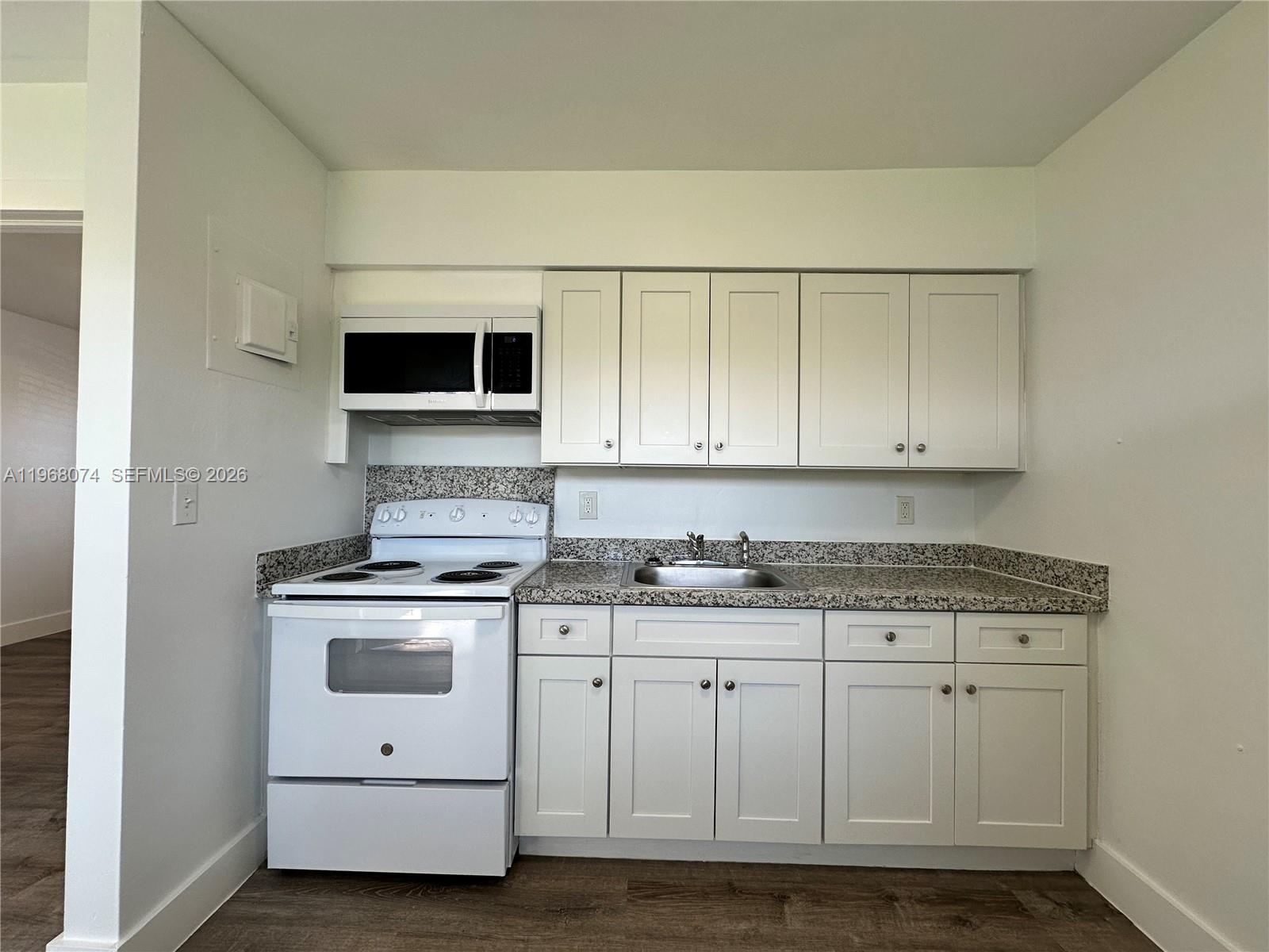 2309 Madison Street, Unit 2 Hollywood, FL 33020 - Photo 4 of 21