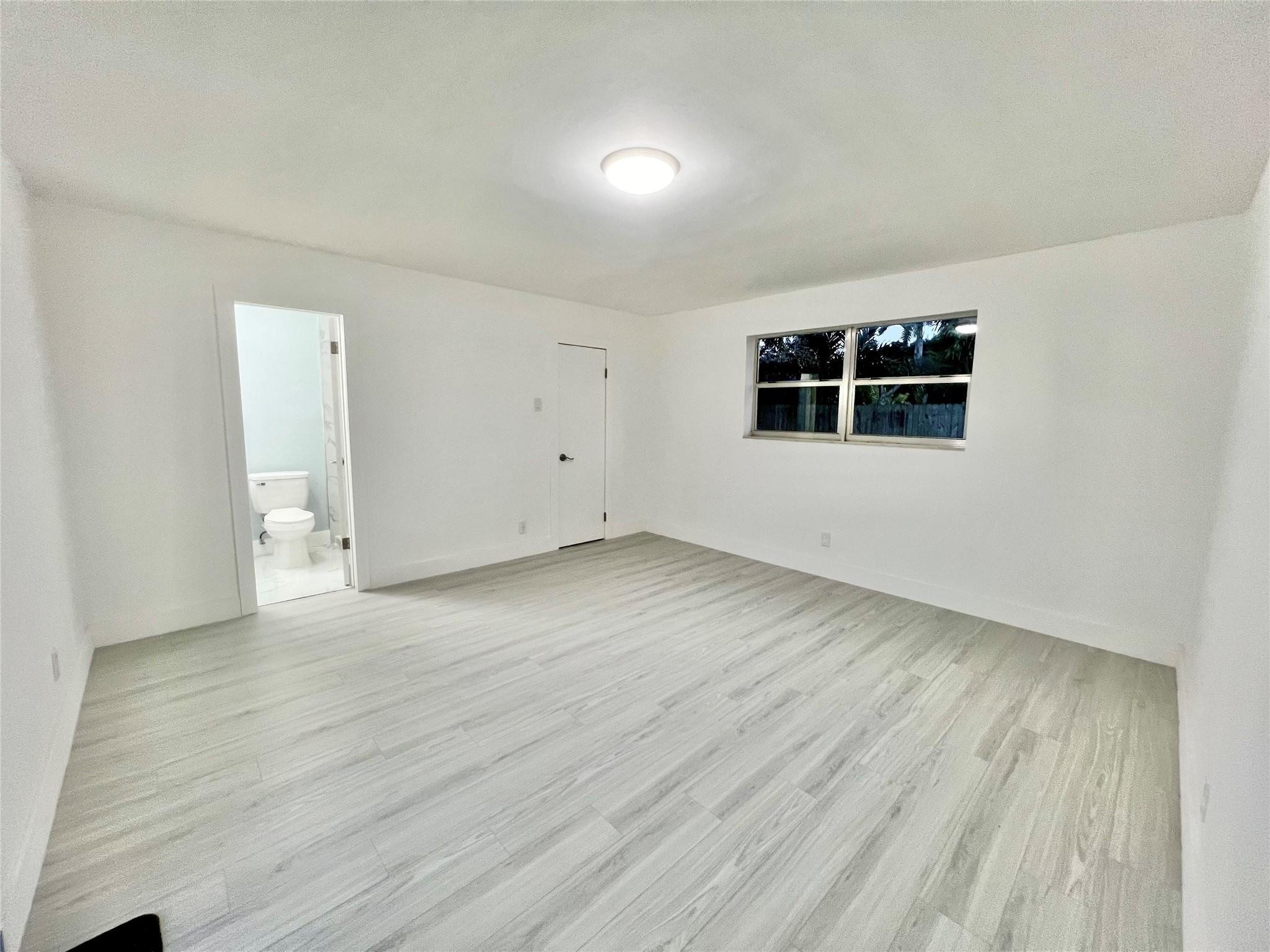560 Ridgewood Lane Plantation, FL 33317 - Photo 12 of 24 Photo 12