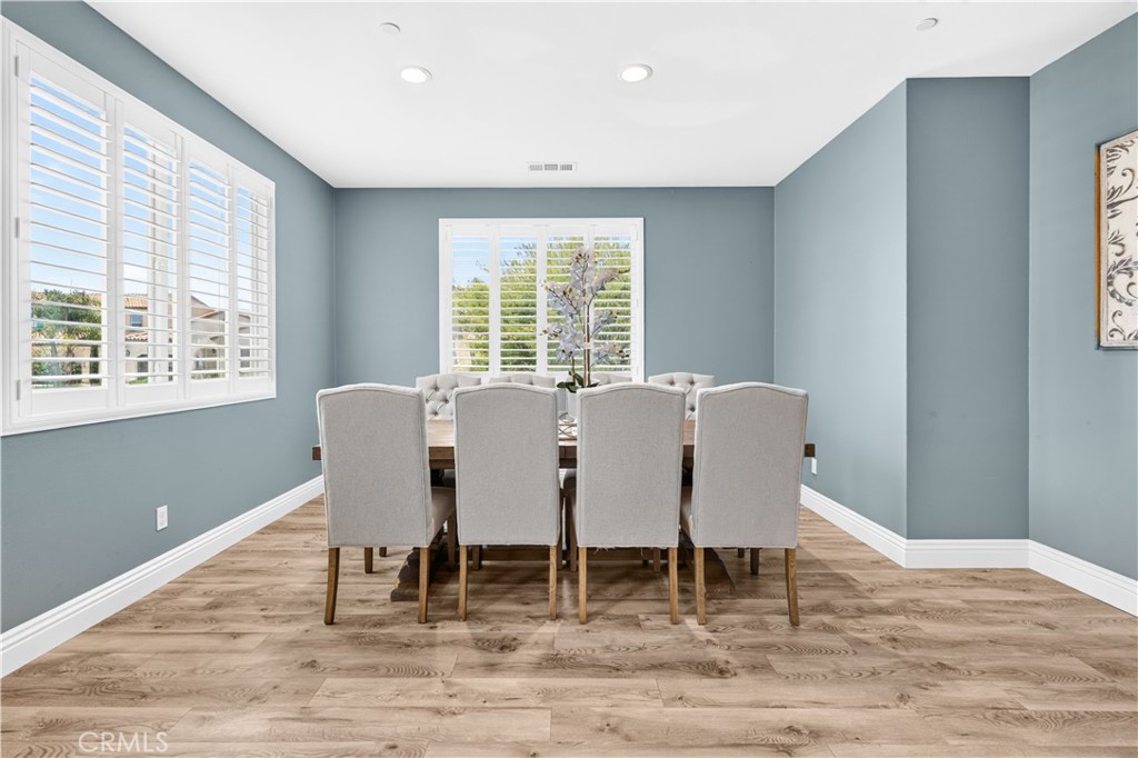 30598 Cricket Road Murrieta, CA 92563 - Photo 8 of 59