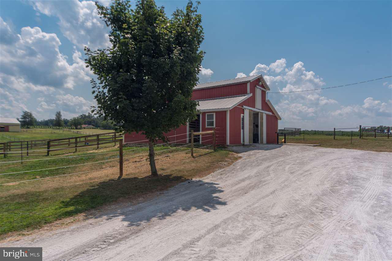1936 Smith Station Road Hanover, PA 17331 - Photo 3 of 35
