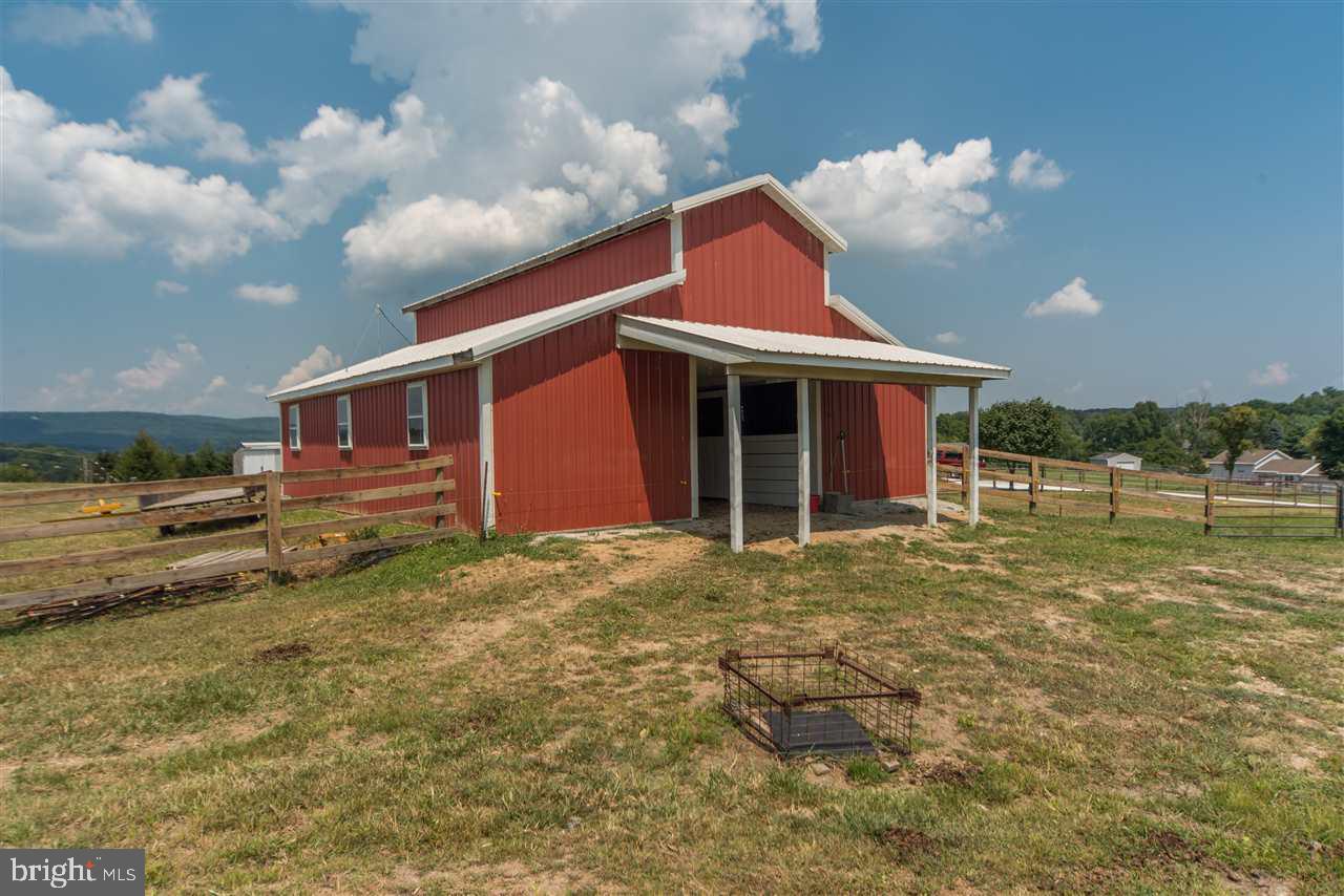 1936 Smith Station Road Hanover, PA 17331 - Photo 4 of 35