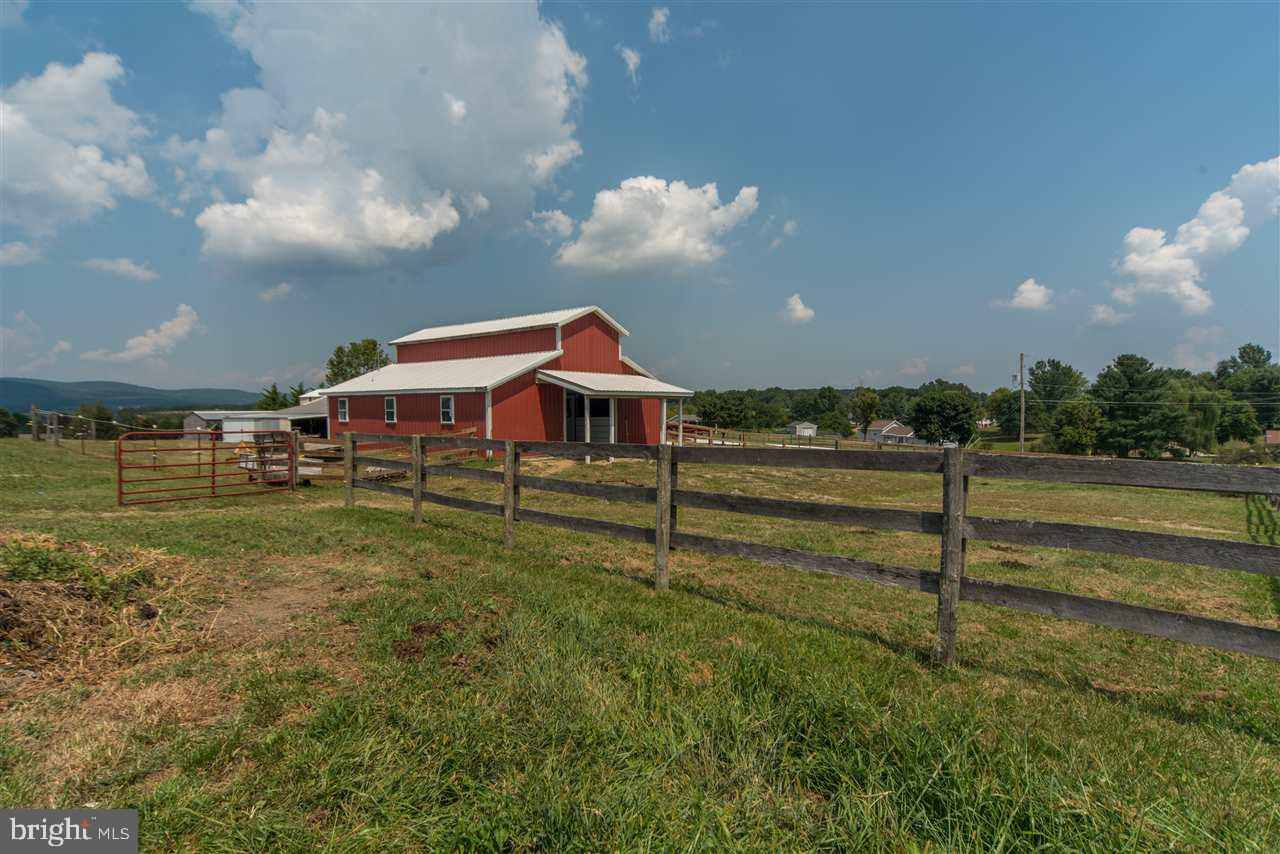 1936 Smith Station Road Hanover, PA 17331 - Photo 5 of 35