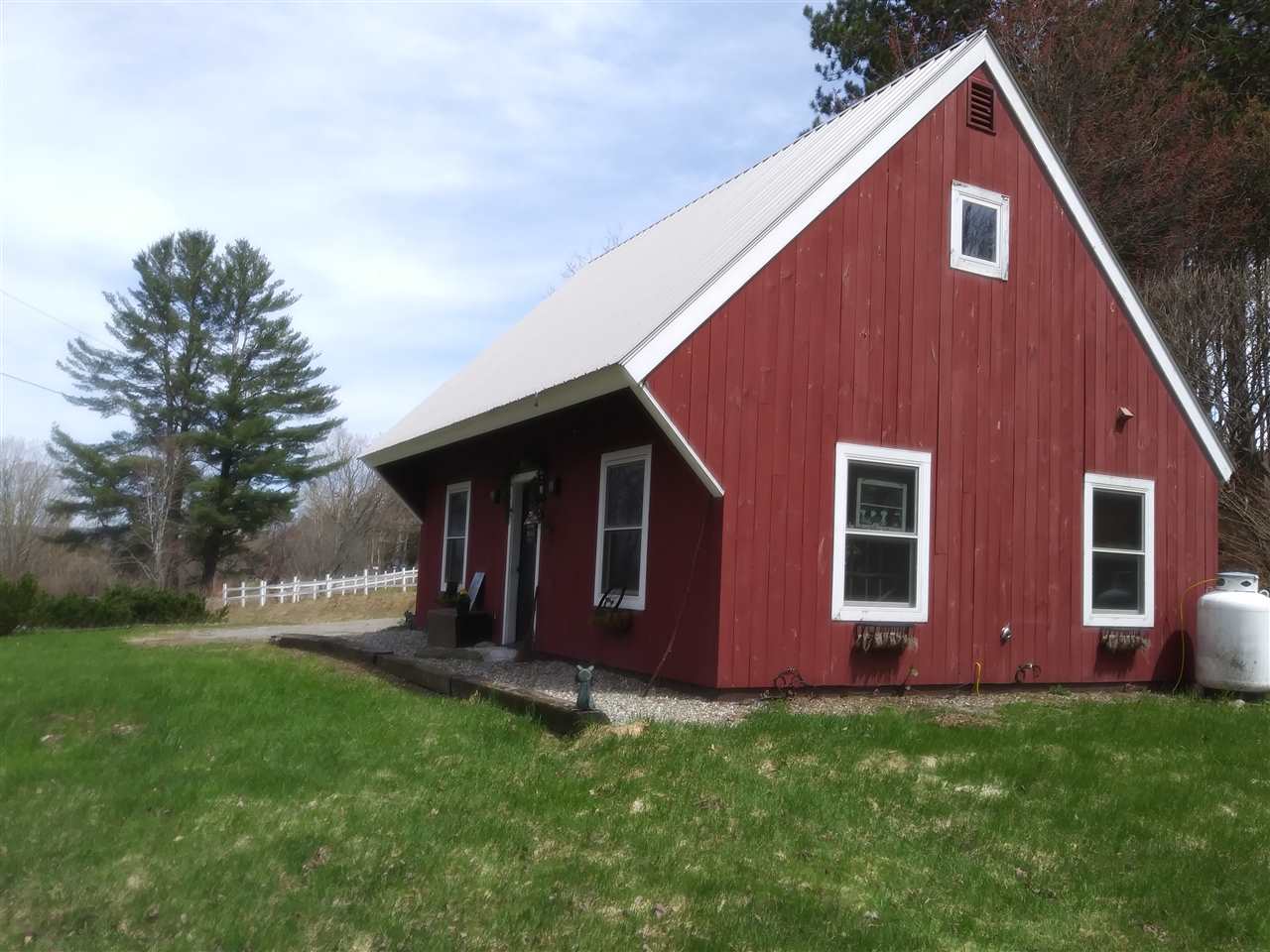 438 Grow Road Johnson, VT 05656 - Photo 3 of 11