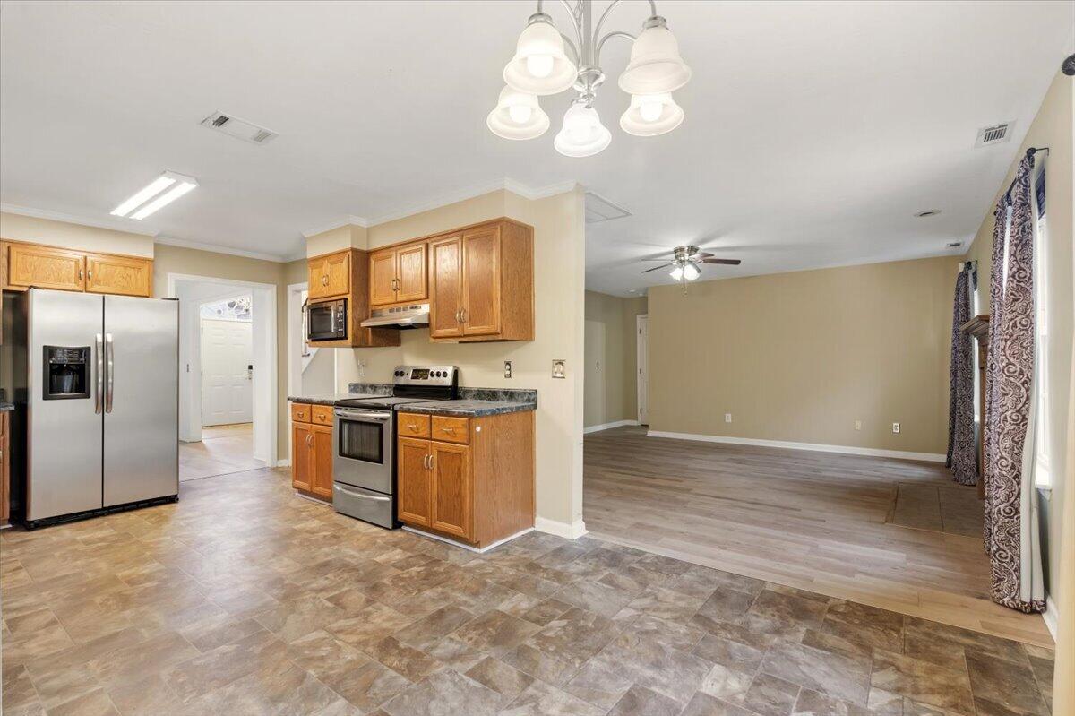 938 Cannock Street Grovetown, GA 30813 - Photo 12 of 34 16-Kitchen