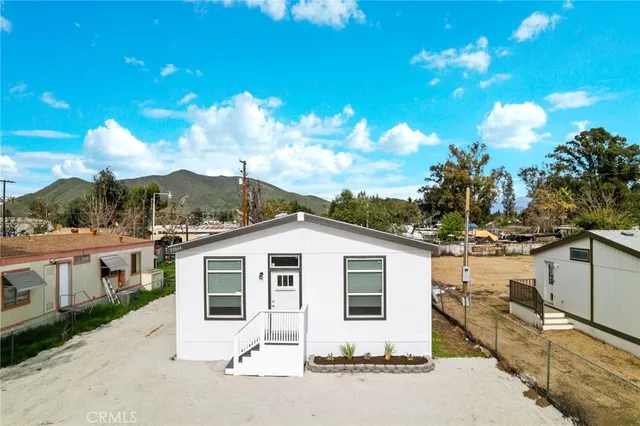 $489,900 | 33064 Willard Street, Winchester, CA 92596