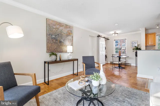 $282,000 | 1602 West Abingdon Drive, Unit 201, Alexandria, VA 22314