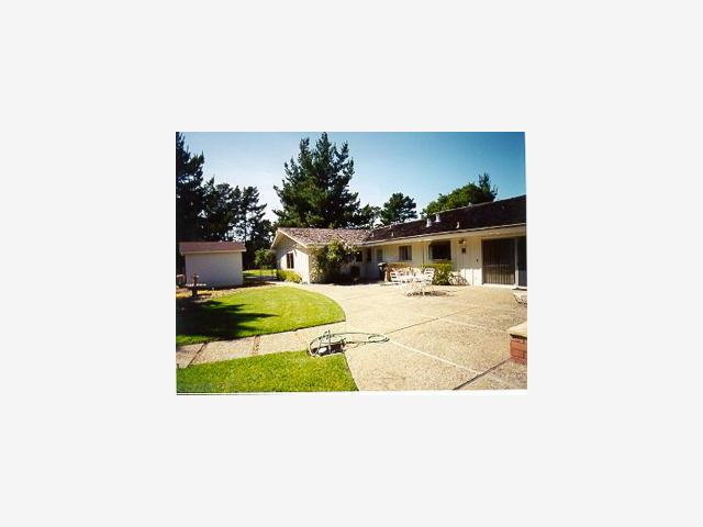 1428 Manor Road Monterey, CA 93940 - Photo 3 of 6 Gallery Image 3