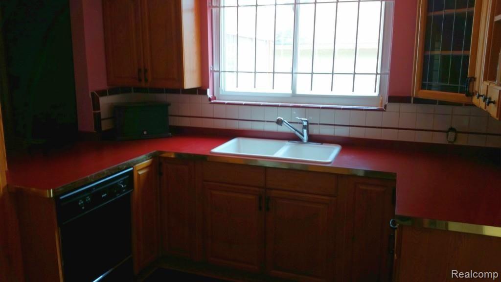 3964 Harvard Road Detroit, MI 48224 - Photo 3 of 13 Kitchen.jpg