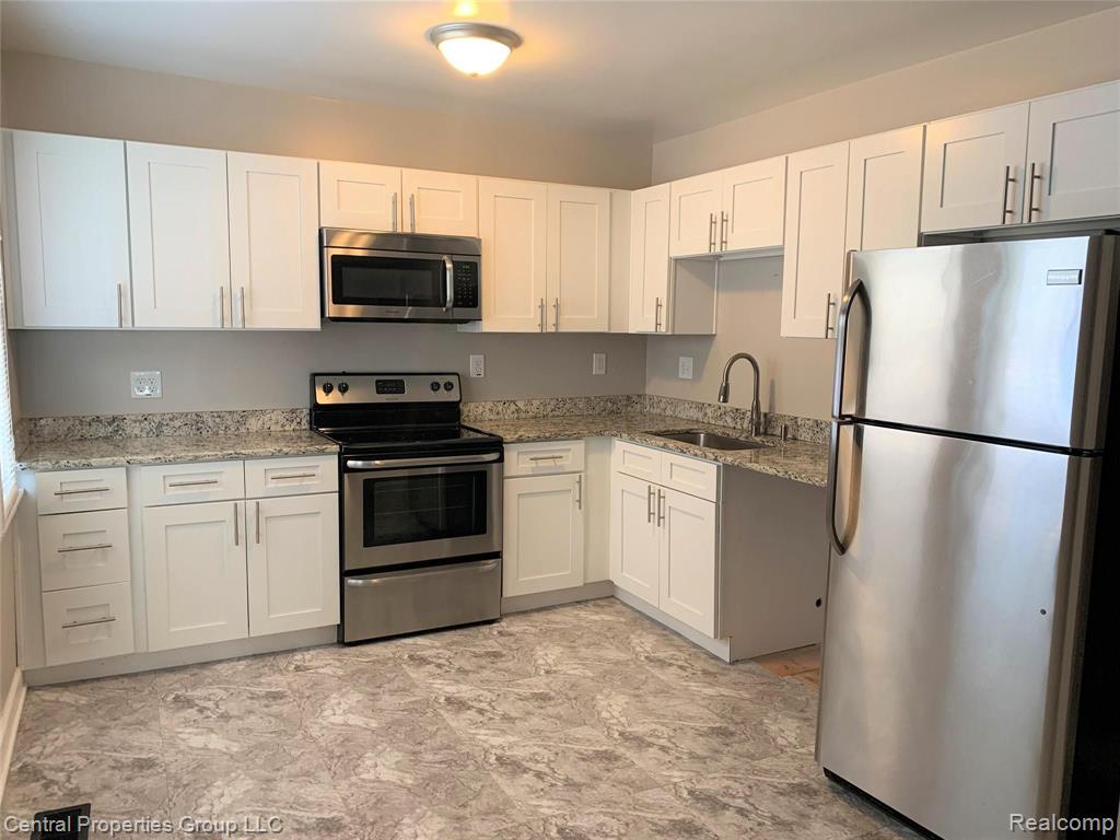 1256 Franklin Road Berkley, MI 48072 - Photo 10 of 38