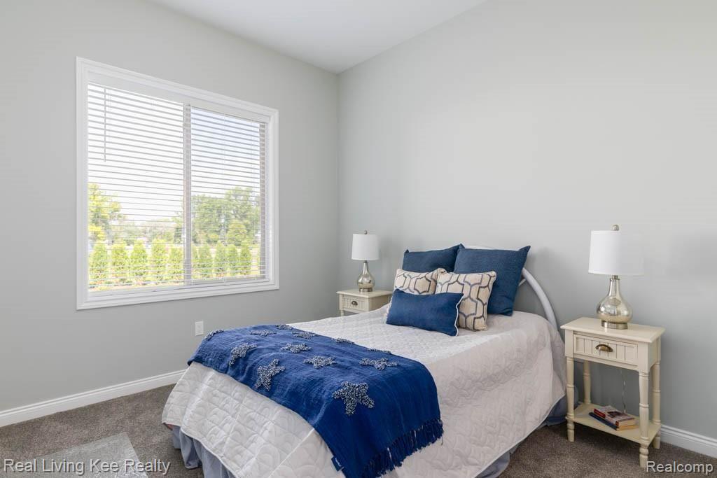 2715 Brook View Lane Troy, MI 48085 - Photo 19 of 41