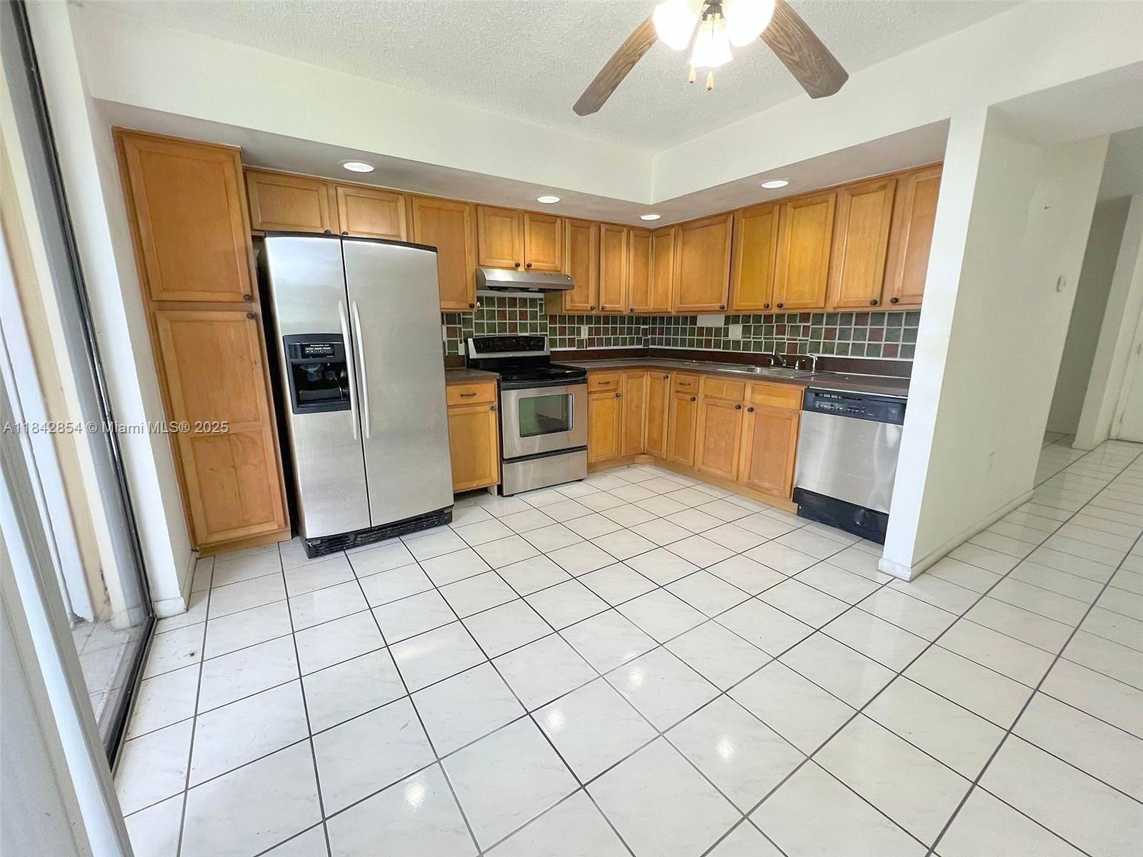 8420 Southwest 133rd Avenue Road, Unit 2192 Miami, FL 33183 - Photo 3 of 23 Gallery Image 3