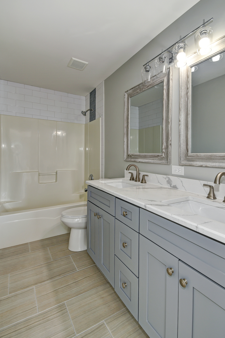 492 Windcrest Drive Romeoville, IL 60446 - Photo 13 of 17