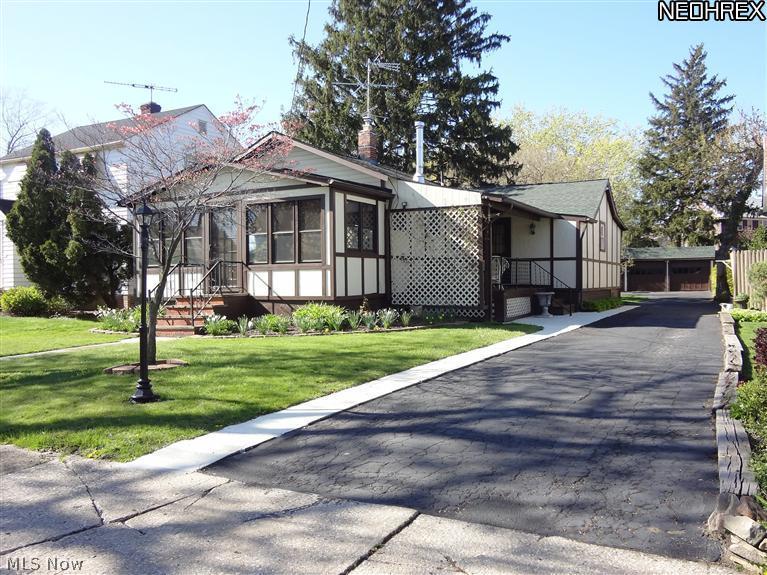 17903 Brazil Road Cleveland, OH 44119 - Photo 1 of 21 Gallery Image 1